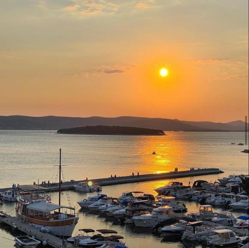 Apartman Kulas Biograd na Moru Kültér fotó